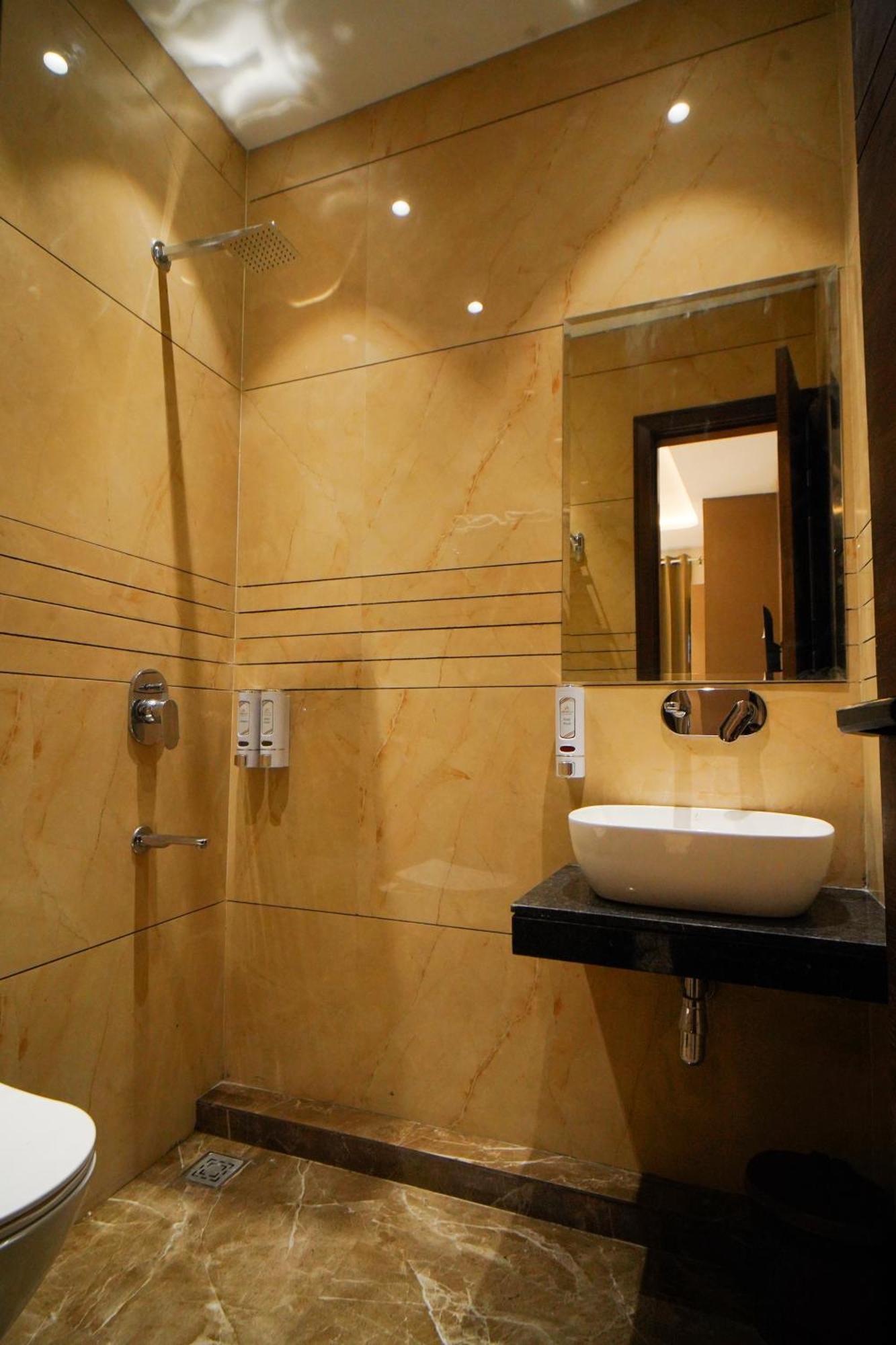 Hotel Ammison Inn & Suites Amritsar Bagian luar foto