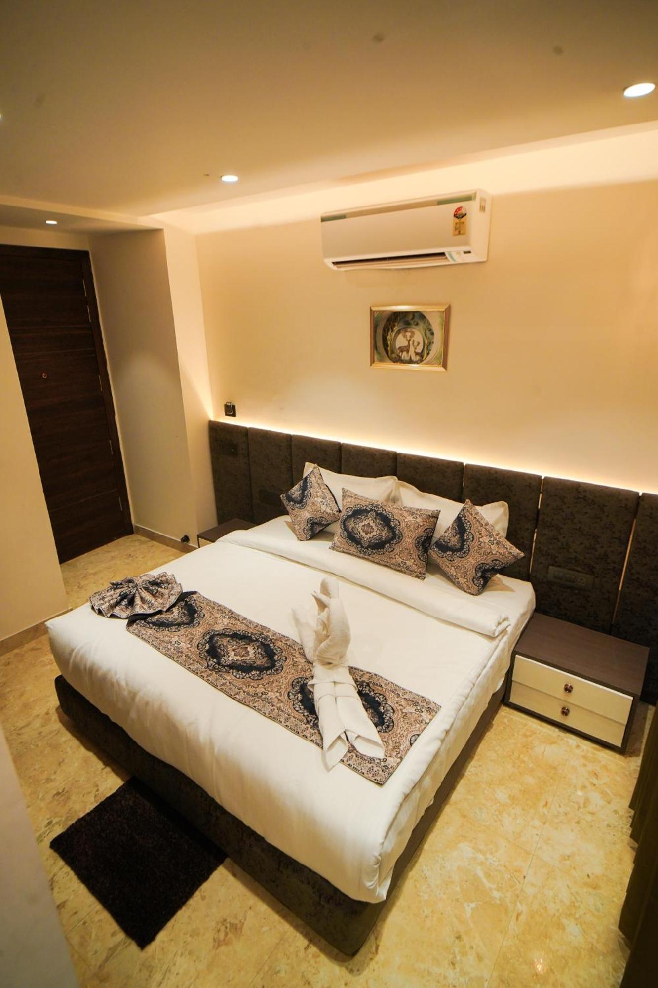 Hotel Ammison Inn & Suites Amritsar Bagian luar foto